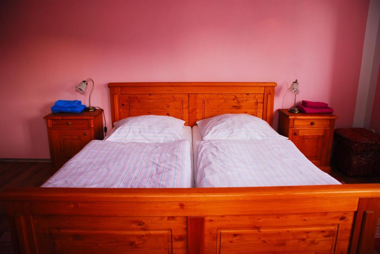 Hostinec A Penzion U Rezku Jistebnice Extérieur photo