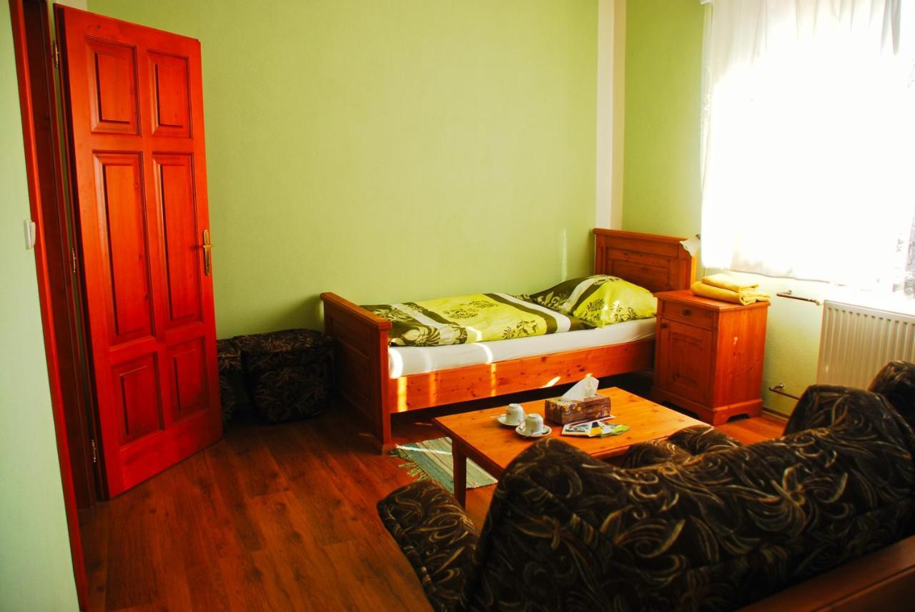 Hostinec A Penzion U Rezku Jistebnice Extérieur photo