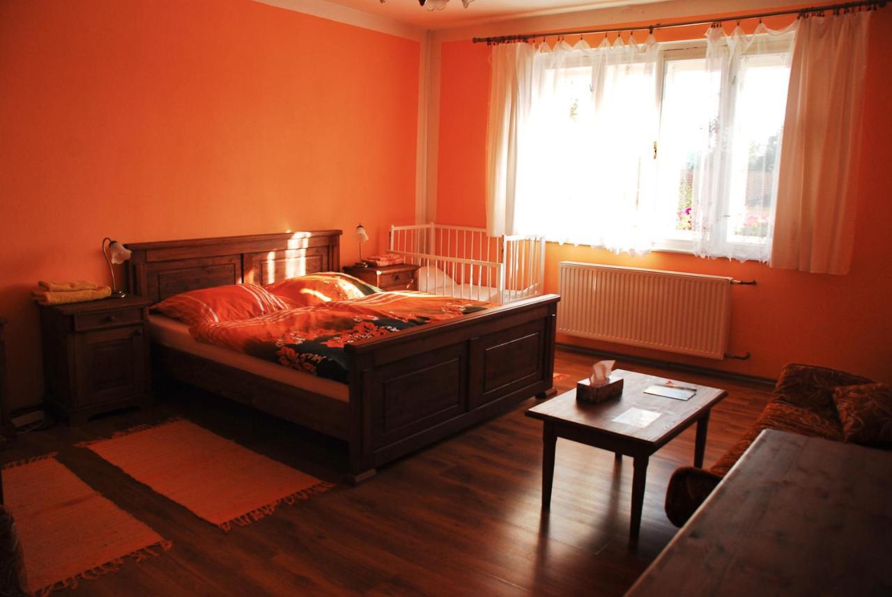 Hostinec A Penzion U Rezku Jistebnice Extérieur photo